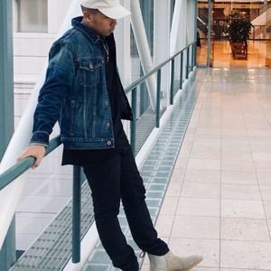 Meet your Posher, Morris ceazar